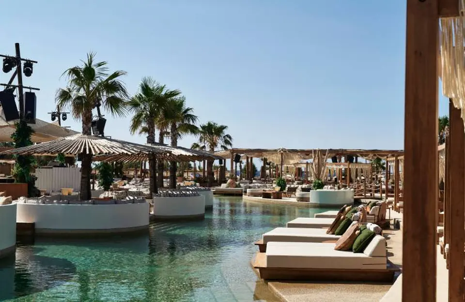 SantAnna pool, Paraga